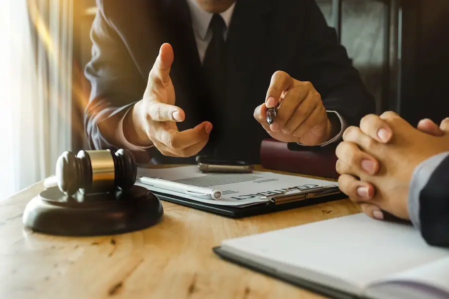 How to Hire an In-House Attorney